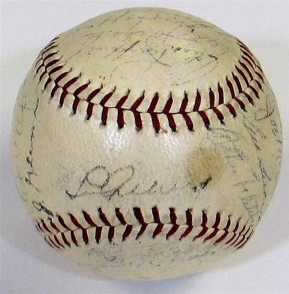 1938 NY Yankees Team Signed Ball (Gehrig)