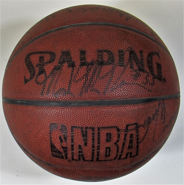 1984-1985 Kansas City Kings Team Signed Basketball