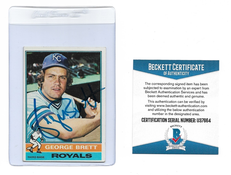 George Brett 1976 Signed Baseball Card - Beckett