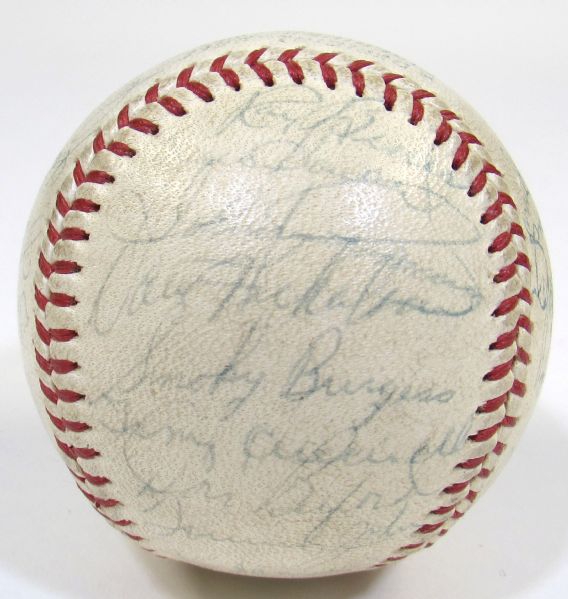 Lot Detail - 1965 Chicago White Sox Team Signed Ball