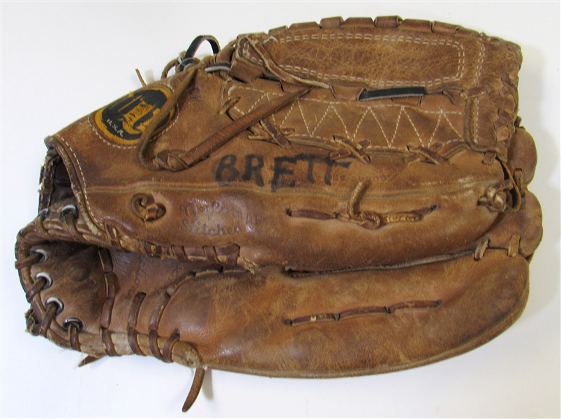 1980s George Brett GU Practice Glove