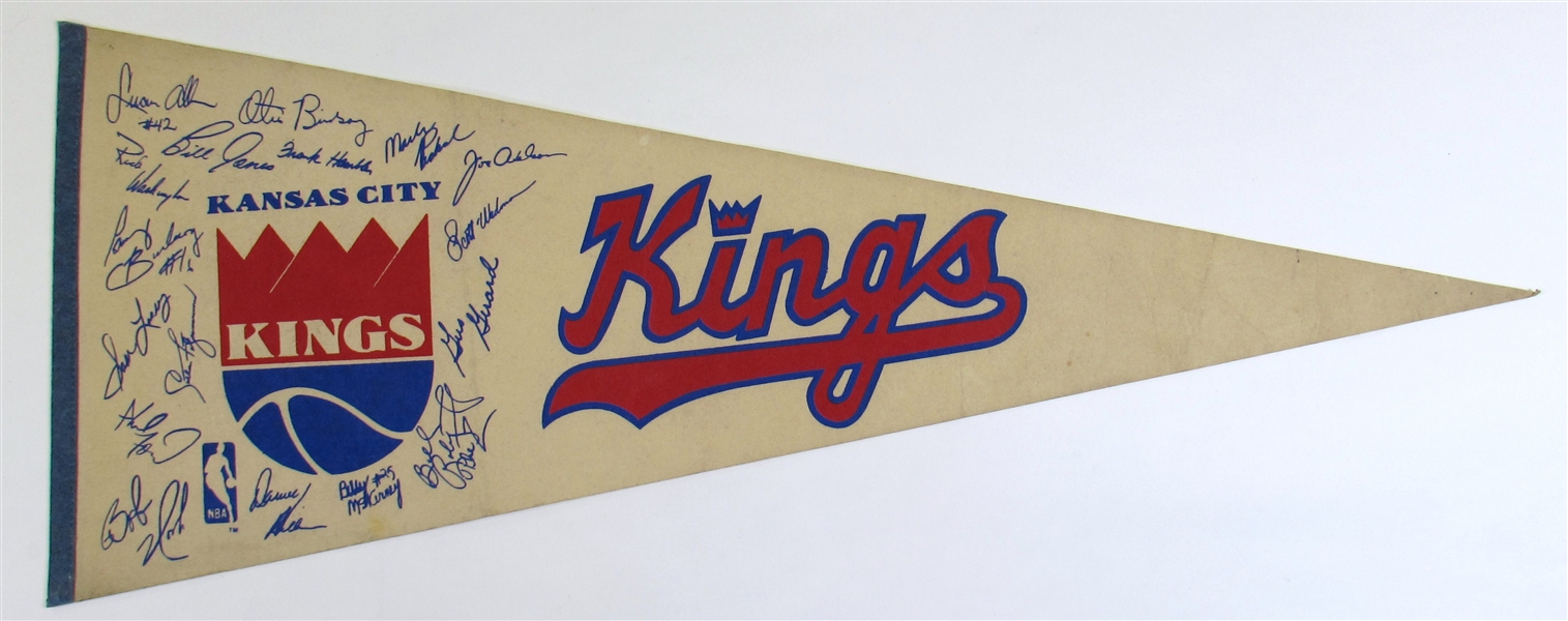 Kansas City Kings Pennant w/ Facsimile Autographs