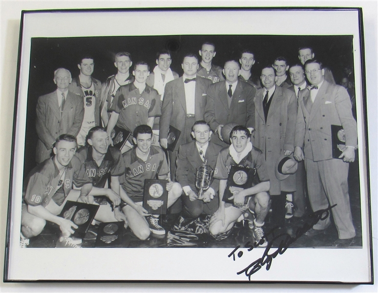 Clyde Lovellette Signed & Framed 1951-52 Team Photo