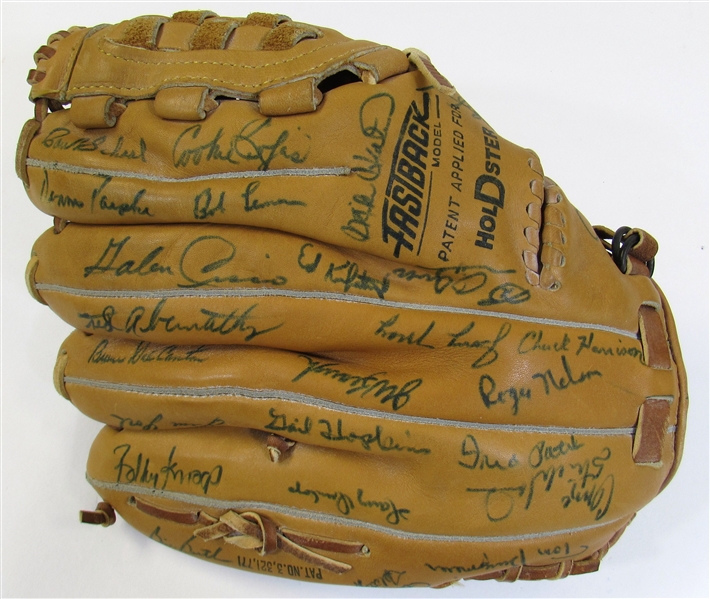 Amos Otis Team Signed 1971 Kansas City Royals Baseball Glove