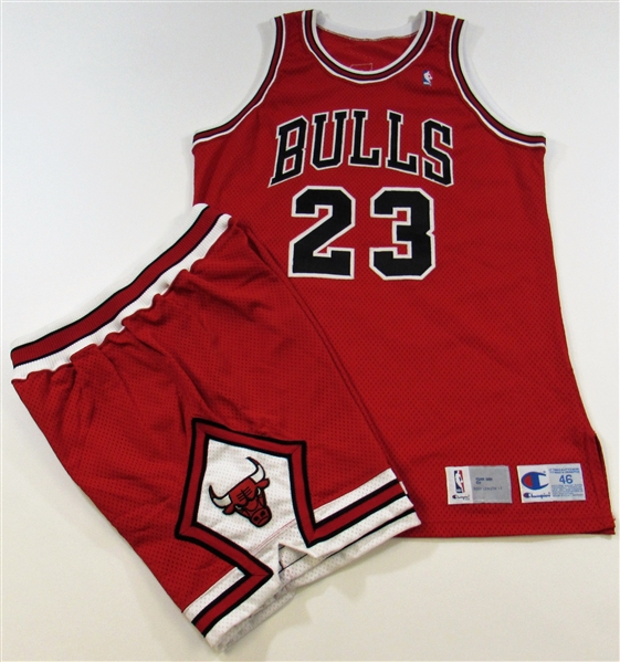 Lot Detail - 1991 Michael Jordan Pro-Model Chicago Bulls Jersey & Shorts