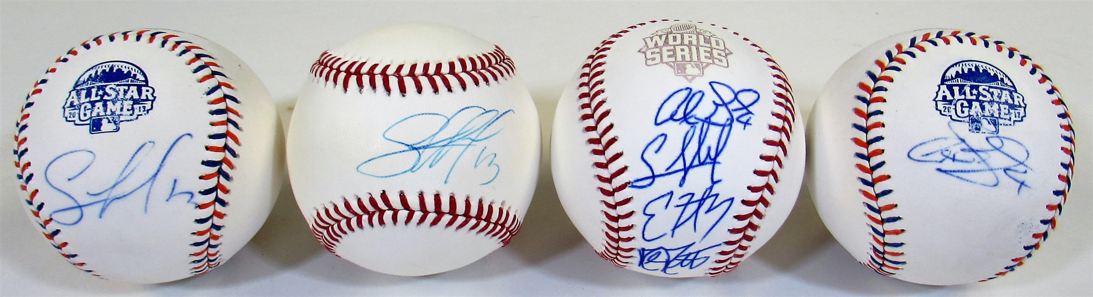 Lot Of 4 Signed baseballs (Sal Perez x 2 - Alex Gordon- Moose-Gordon-Hosmer-Perez )