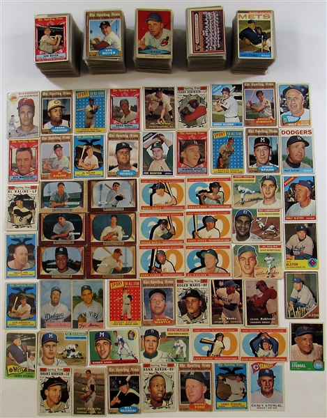 Shoe Box Lot Of Vintage Baseball Cards (Mantle, Aaron, Maris, Etc.)