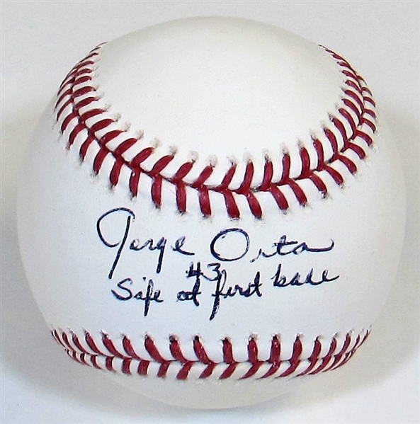 Jorge Orta 1985 WS Royals Signed Baseball