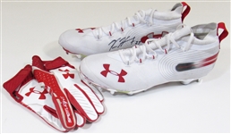 2018 Kareem Hunt Chiefs GU & Signed Cleats & Gloves