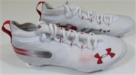 2018 Kareem Hunt Chiefs GU & Signed Cleats & Gloves