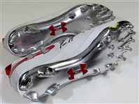 2018 Kareem Hunt Chiefs GU & Signed Cleats & Gloves