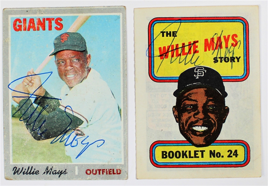 1970 Topps Willie Mays Lot x 2 Signed Card & Booklet - JSA