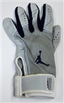 Derek Jeter 2009 Game Used Batting Glove - Steiner LOA