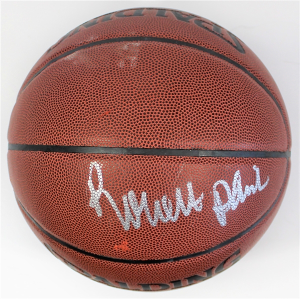 Robert Parrish Signed NBA Basketball - JSA AM41596