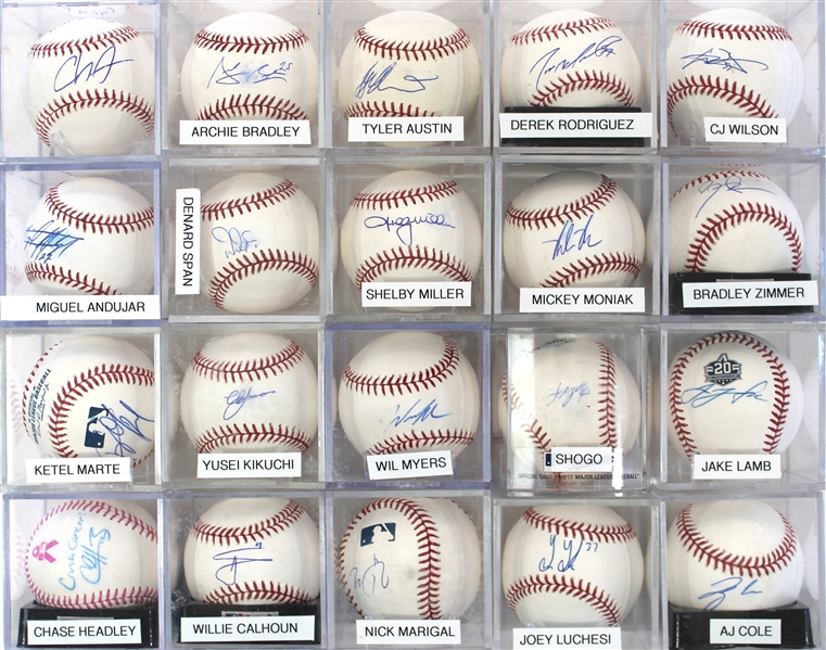 Lot of 20 Signed Baseballs 