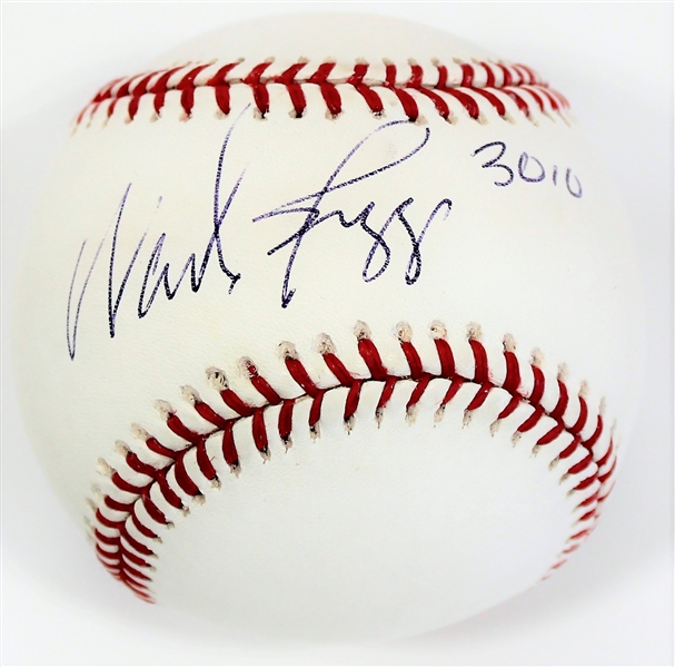 Wade Boggs Signed 3010 Baseball 